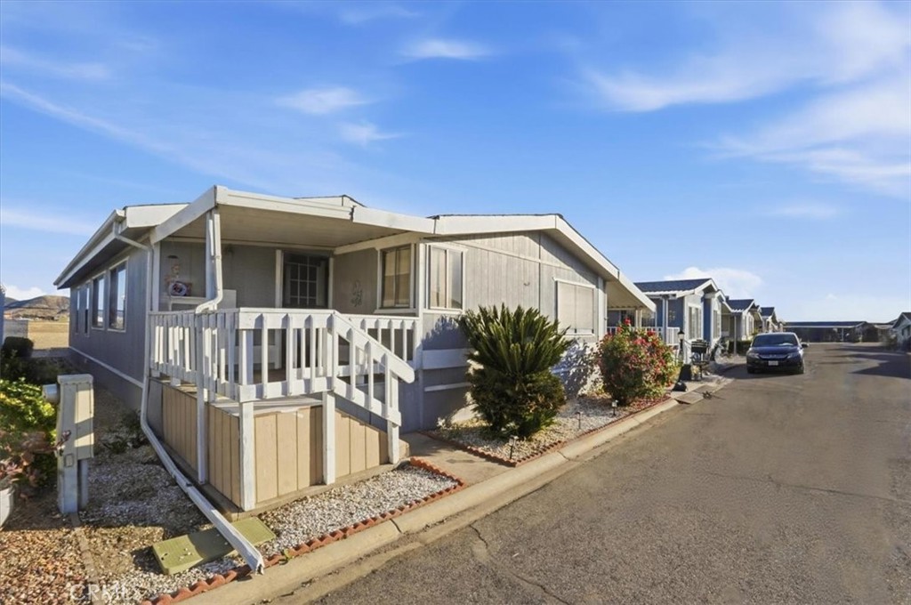 5001 W Florida 588