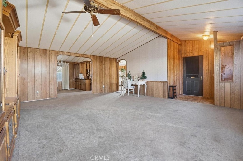 5001 W Florida 588