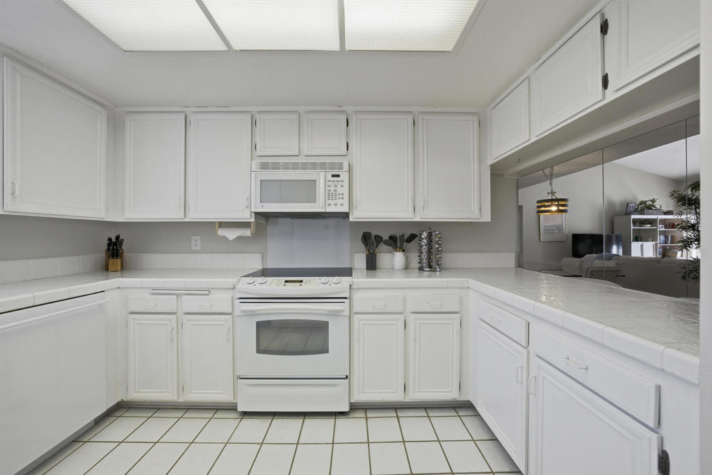 Sunrise C.C. - Residential