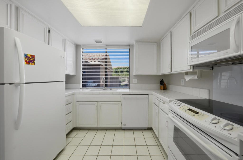 Sunrise C.C. - Residential