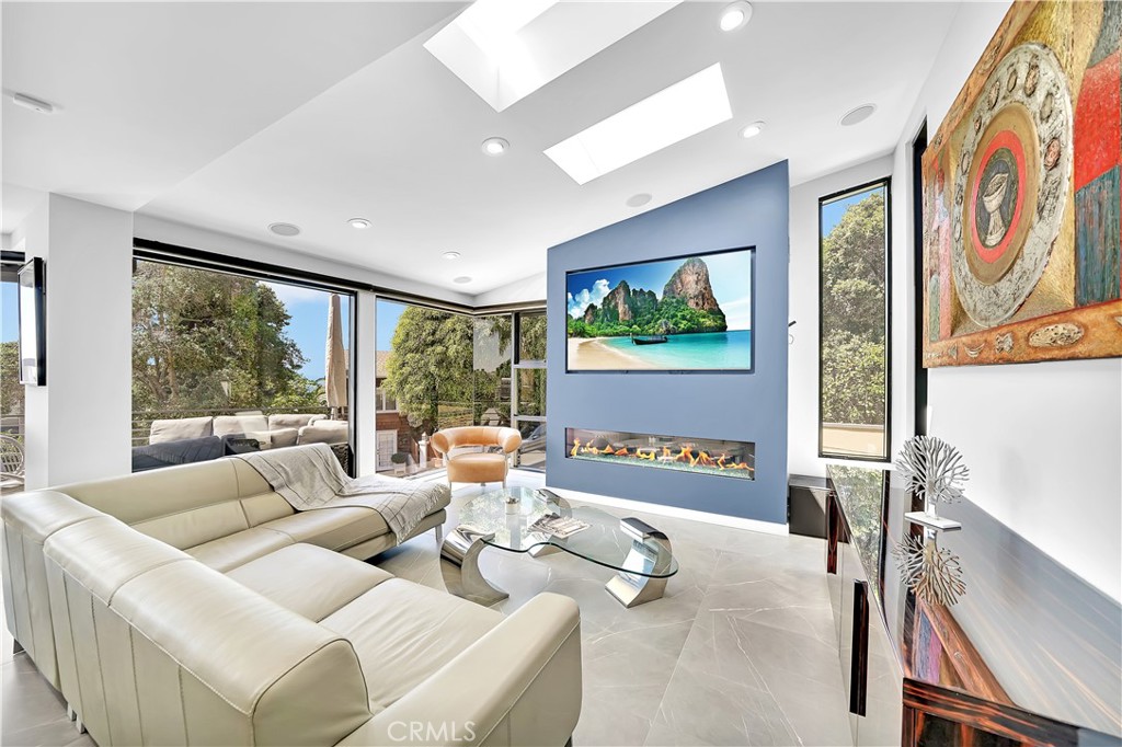 Victoria Beach (VB) - Residential Lease