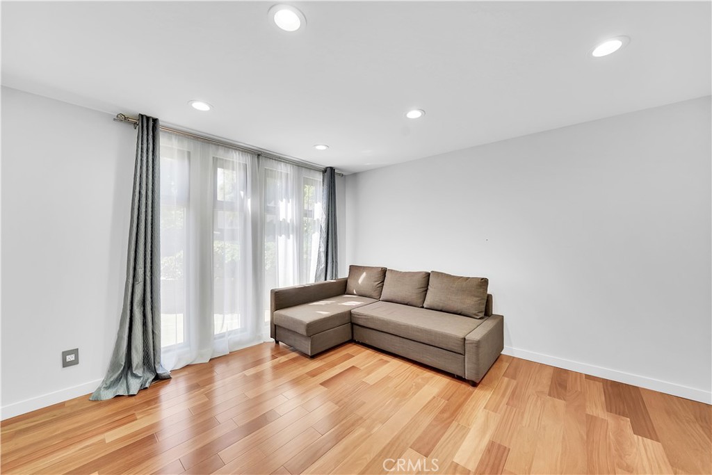 Victoria Beach (VB) - Residential Lease