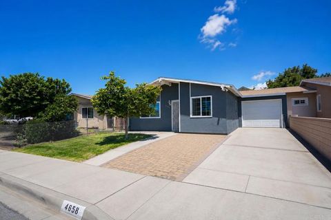 Photo of 4658 Calle Del Palo, Oceanside, CA 92057 (MLS # PTP2604204)