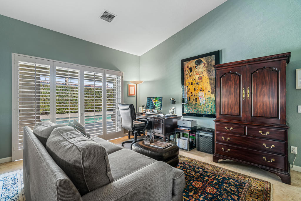 Palm Court - Residential