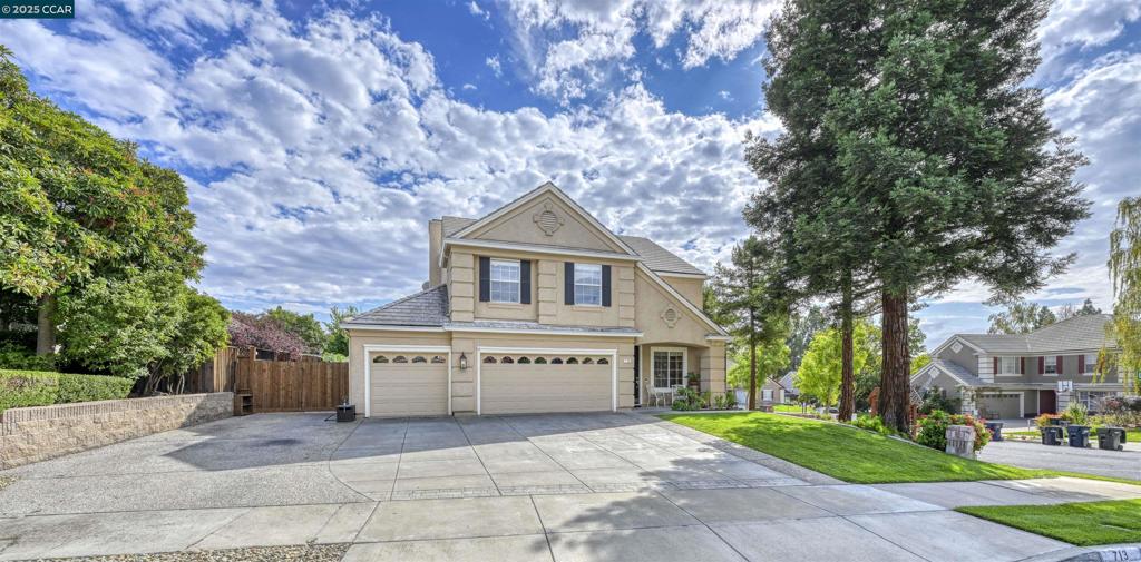 PULTE ESTATES - Residential