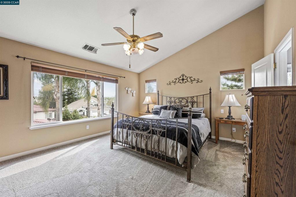 PULTE ESTATES - Residential