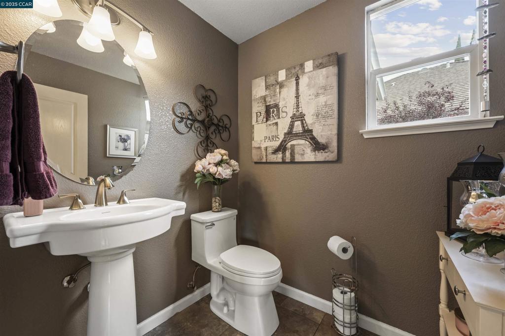 PULTE ESTATES - Residential
