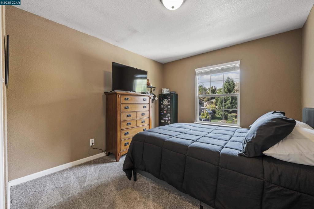PULTE ESTATES - Residential