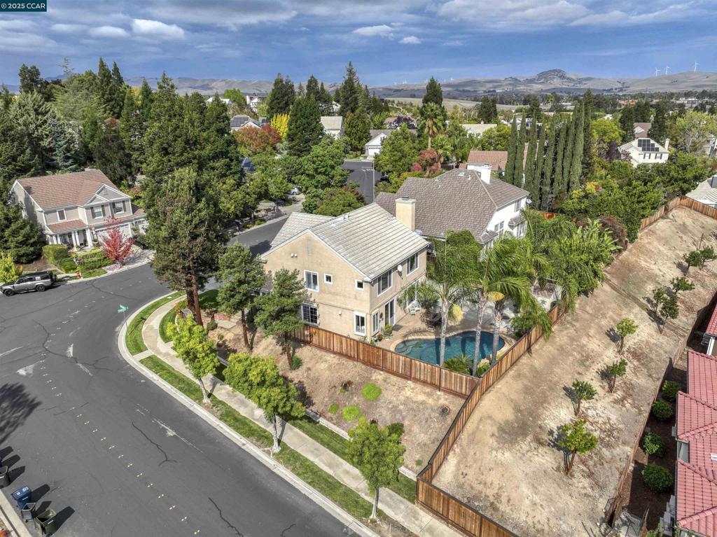 PULTE ESTATES - Residential