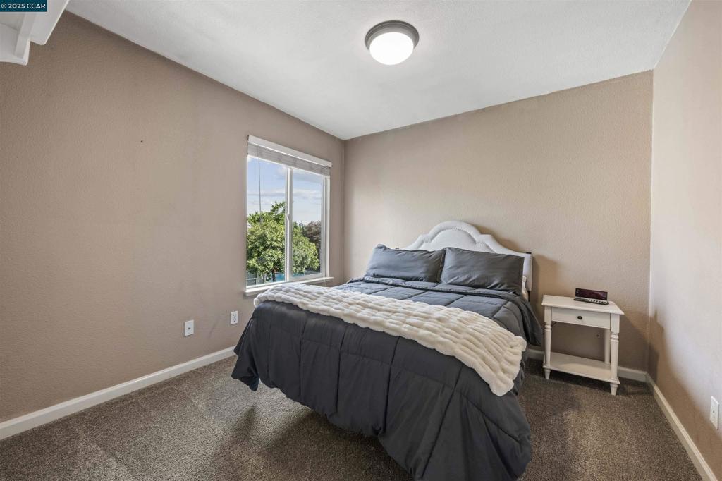 PULTE ESTATES - Residential