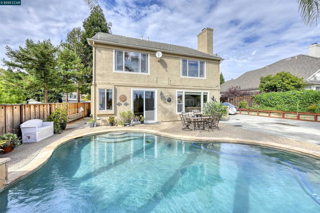 PULTE ESTATES - Residential