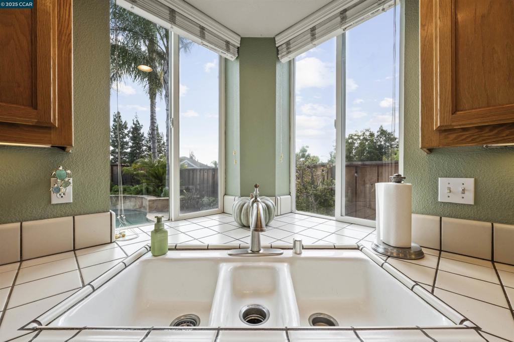 PULTE ESTATES - Residential