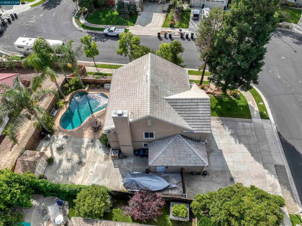 Photo of 713 Tennyson Dr Dr, Livermore, CA 94551 (MLS # 41115607)