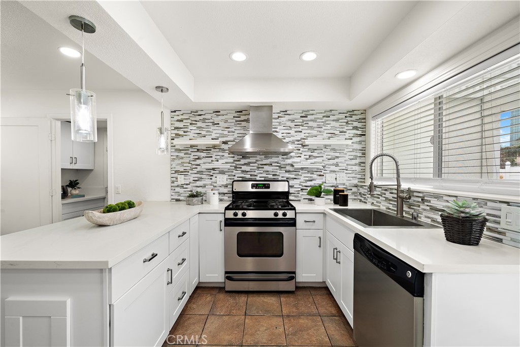 590 Traverse Drive, Costa Mesa CA 92626 - Photo 10