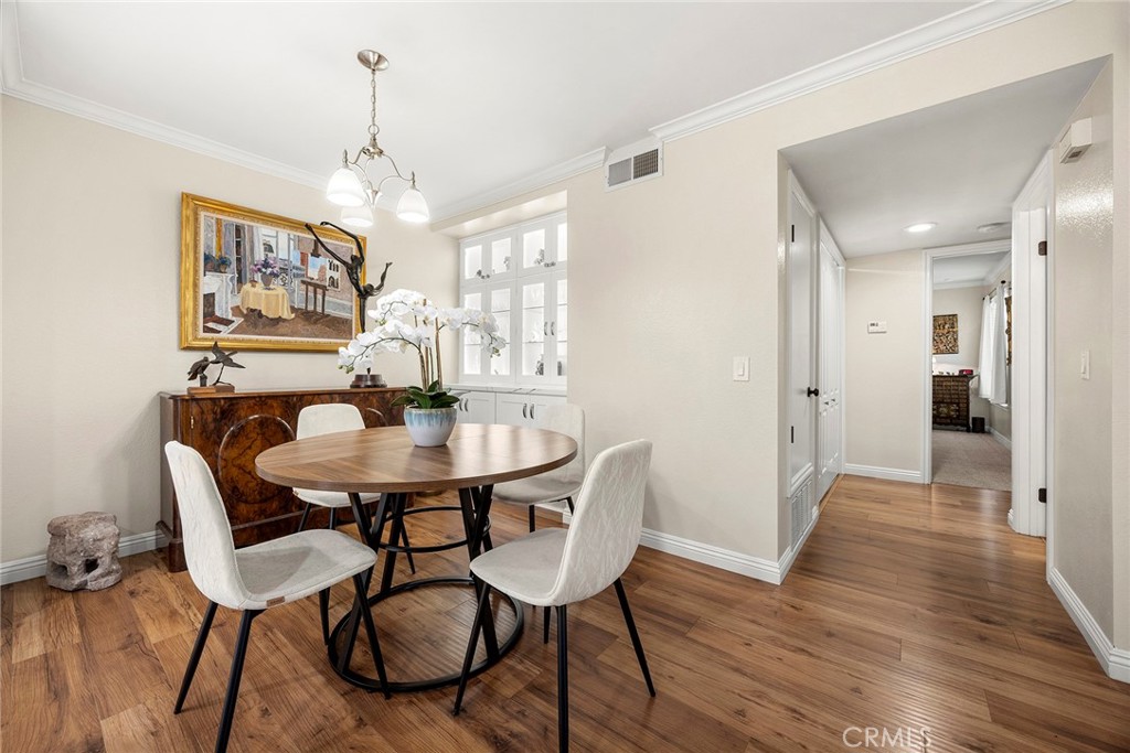 10460 E Briar Oaks B