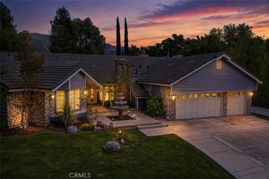15657 Live Oak Springs Canyon