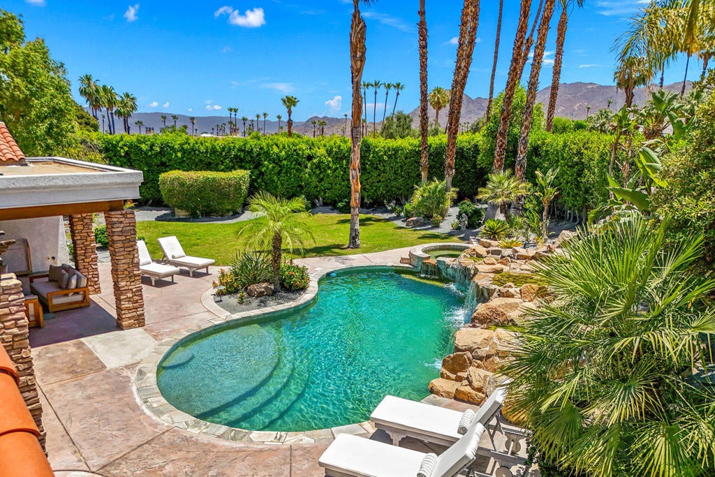 48500 Opal Drive