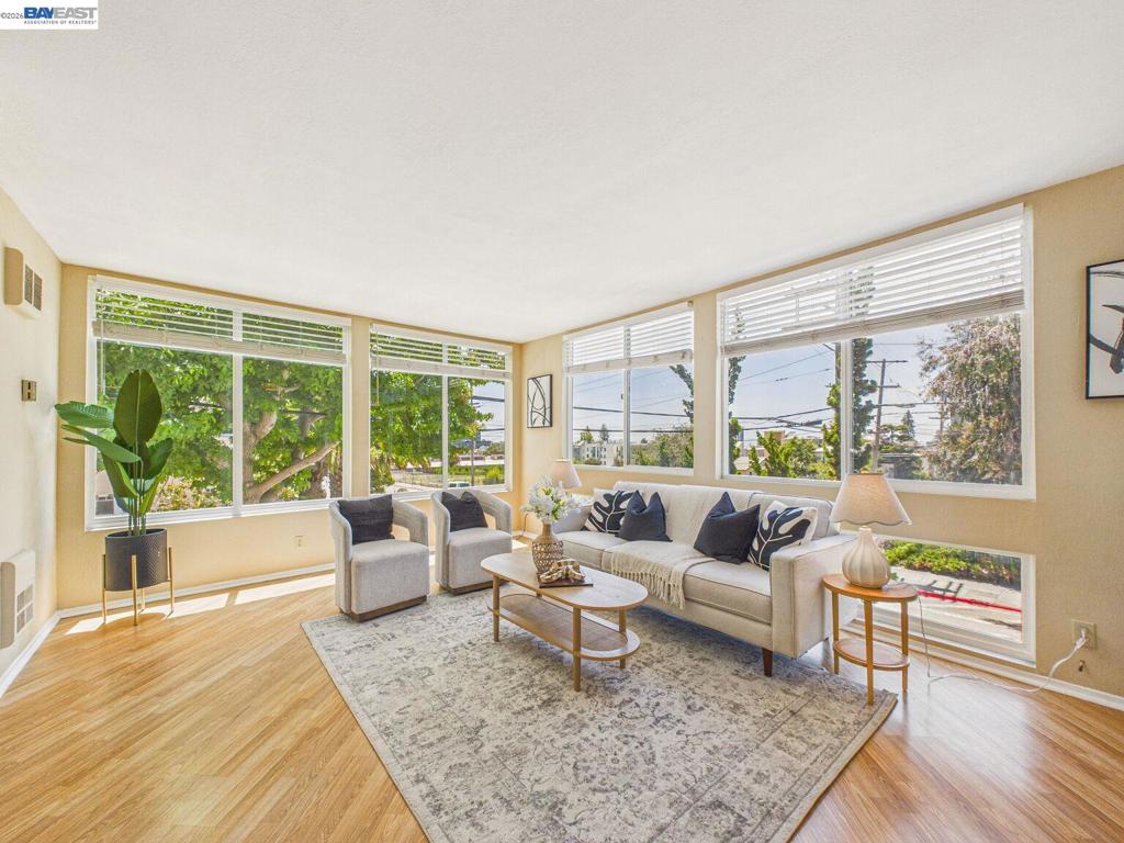 2201 Virginia St 2