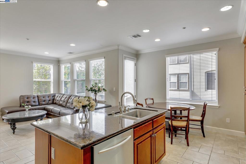 WINDEMERE - Residential Lease