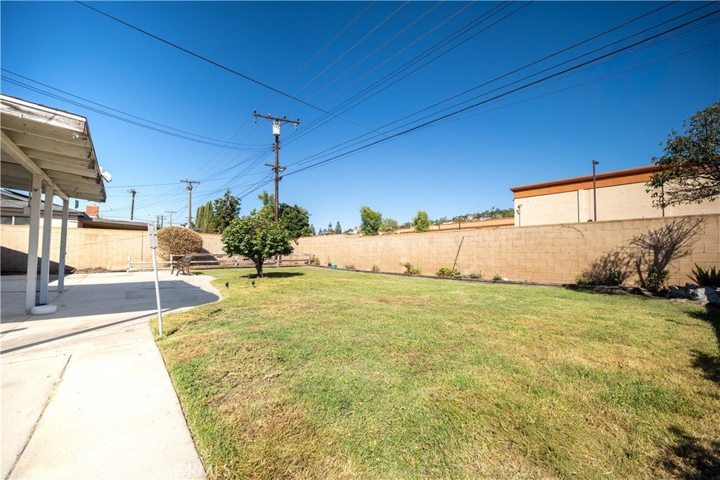 2726 Castle Rock