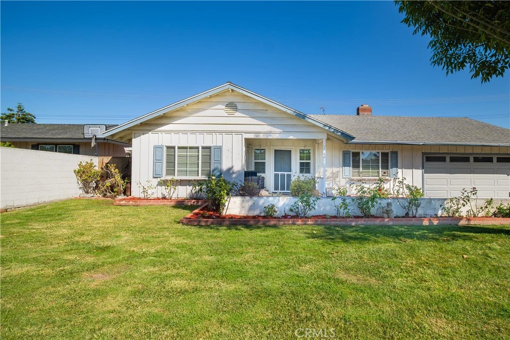 2726 Castle Rock