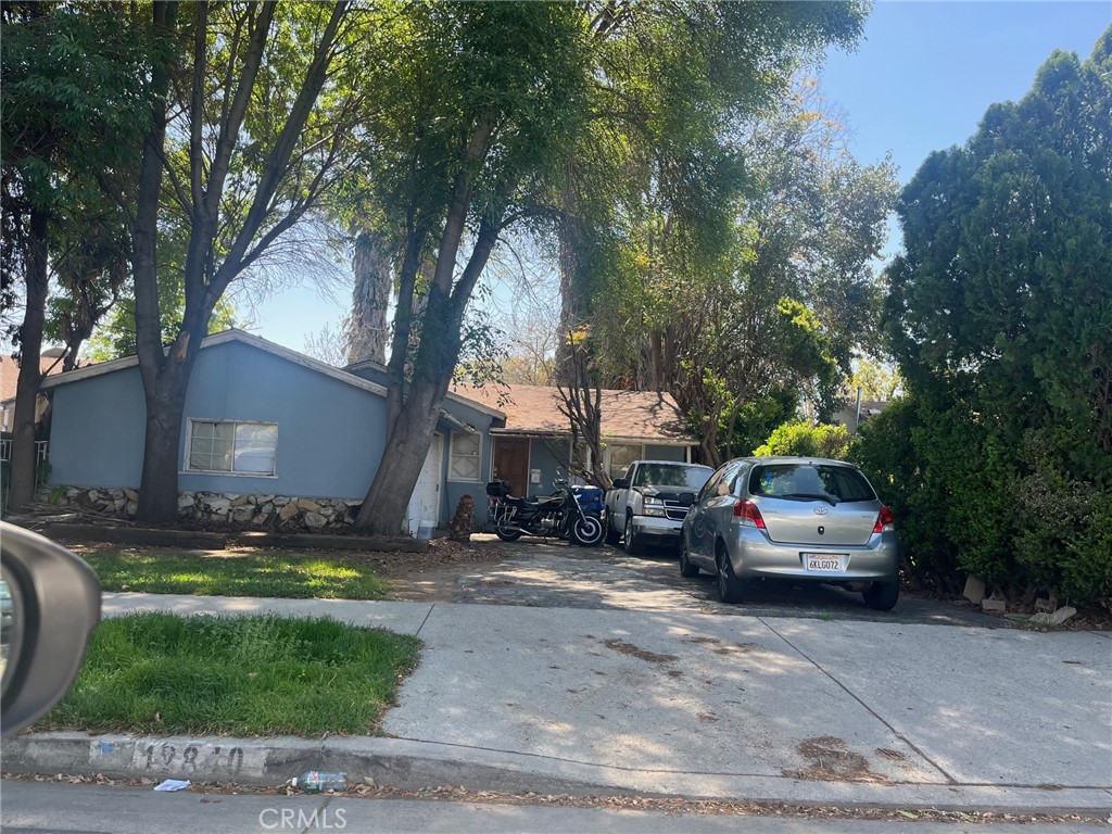 This property is being sold as part of an estate after the passing of the owner, in accordance with California laws and regulations.
The listing agent has not been inside the home and cannot verify the condition or accuracy of any information provided in this listing.
The tenants have occupied the property for many years and are currently paying below-market rent. There is no written lease agreement in place. The home does show signs of distress and is being sold AS-IS, with tenants in place.
Important Property Disclosure below – Please Read Before Submitting an Offer
Current tenants will remain in the property after the sale closes.
Sight Unseen Offers Only
• Drive-by only – do not approach or disturb the tenants.
• Do not knock on the door or attempt to gain access. Any violations of this will result in your offer not being considered.
Buyers are advised to perform all due diligence prior to submitting an offer.
As this is an estate sale, the seller is exempt from providing a Transfer Disclosure Statement and Seller Property Questionnaire, per California Civil Code §1102.2(d).
No inspections, no repairs, no government retrofits, and no warranties will be made or provided.
Nothing will be done to the property. This is a strictly as-is sale.
*** A professional appraisal has been completed and can be provided upon request.*** List price is based on the recent appraised value.
All offers must be approved by the beneficiary of the estate
Buyer to independently verify all information contained in this listing. Neither the Executor nor the listing agent makes any guarantees or warranties.