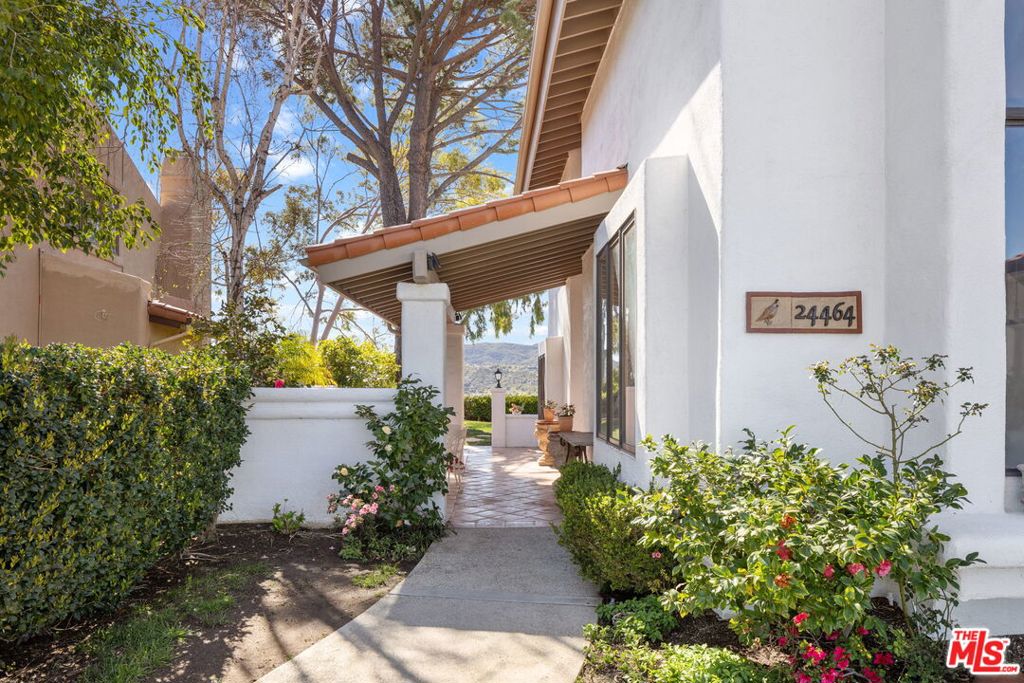 24464 Park Granada