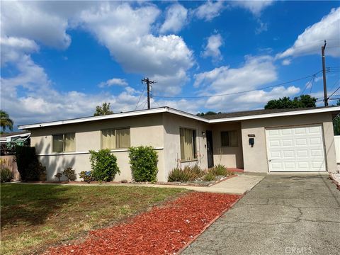 Photo of 538 N Fuchsia Avenue, Ontario, CA 91762 (MLS # CV26071059)