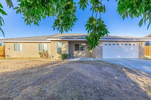 21540 Ives Dr California City CA 93505