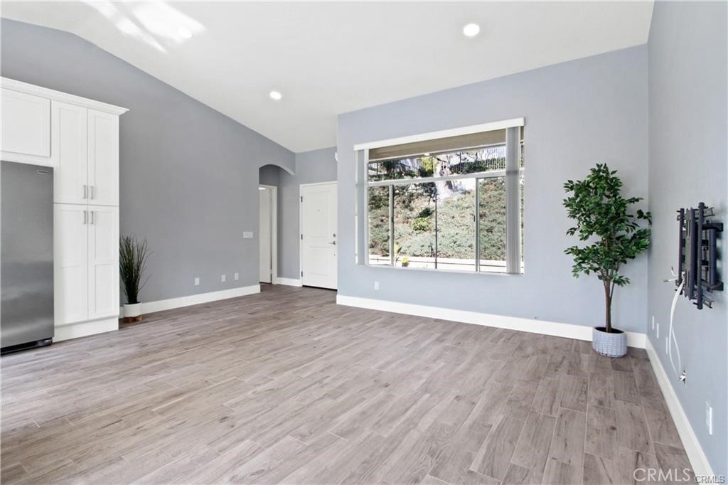 19431 Rue De Valore 49A