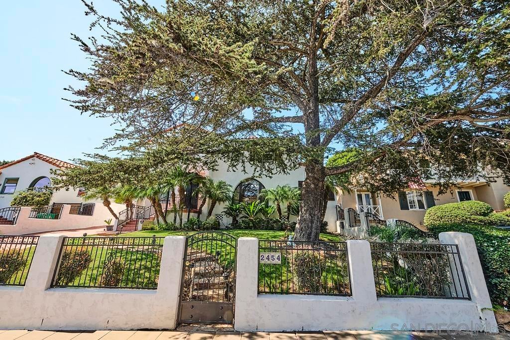 2454 presidio dr