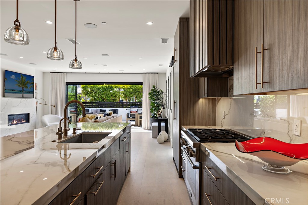 419 Narcissus, Corona Del Mar CA 92625 - Photo 21