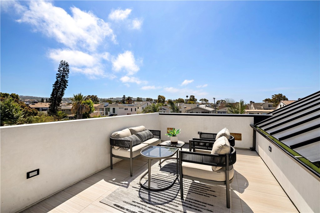419 Narcissus, Corona Del Mar CA 92625 - Photo 44