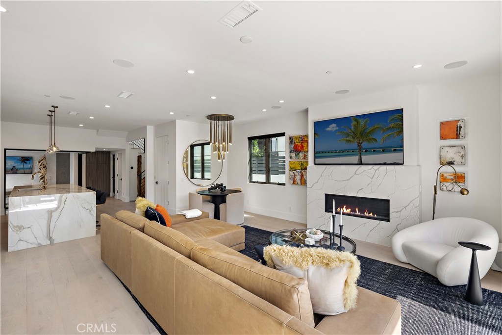 419 Narcissus, Corona Del Mar CA 92625 - Photo 12