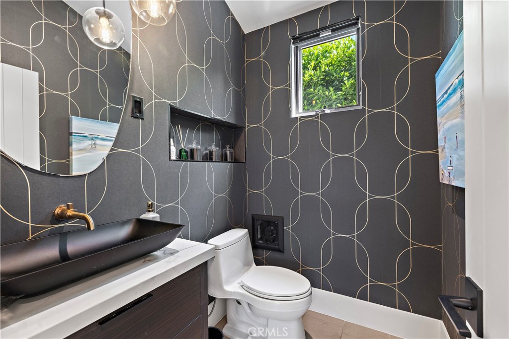 419 Narcissus, Corona Del Mar CA 92625 - Photo 27