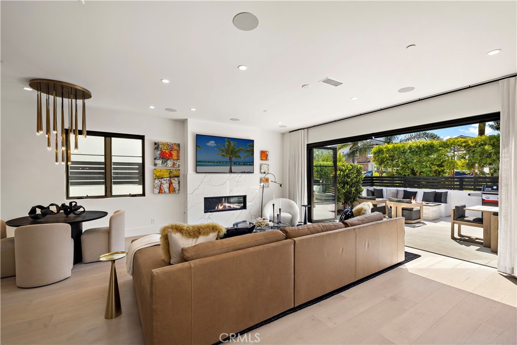 419 Narcissus, Corona Del Mar CA 92625 - Photo 10
