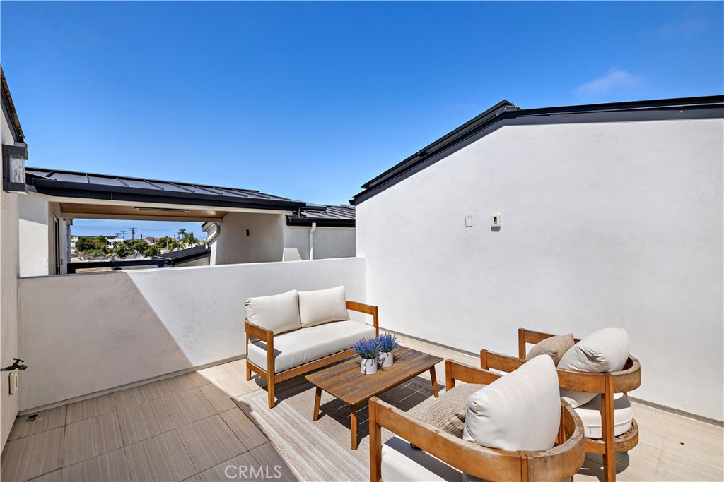 419 Narcissus, Corona Del Mar CA 92625 - Photo 42