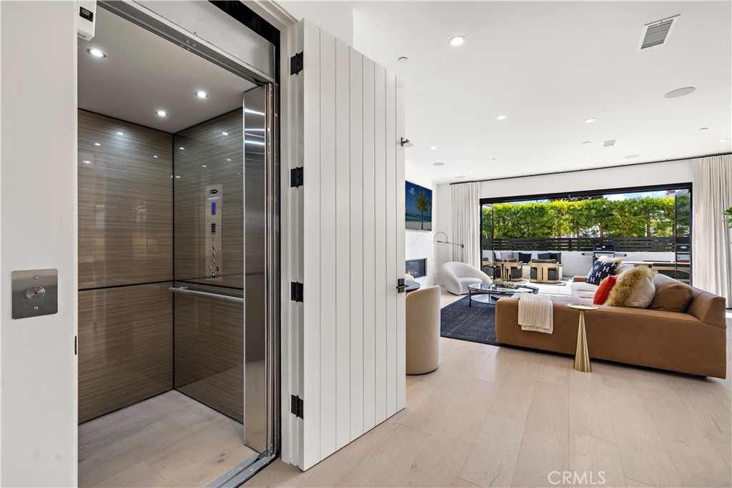 419 Narcissus, Corona Del Mar CA 92625 - Photo 17