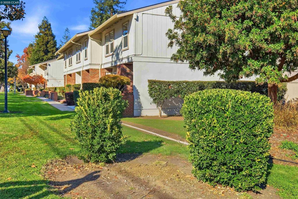 OAK GLEN - Residential