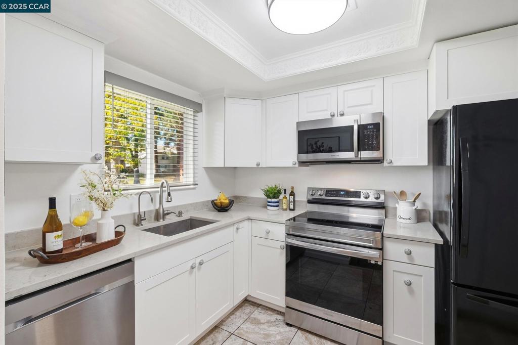 OAK GLEN - Residential