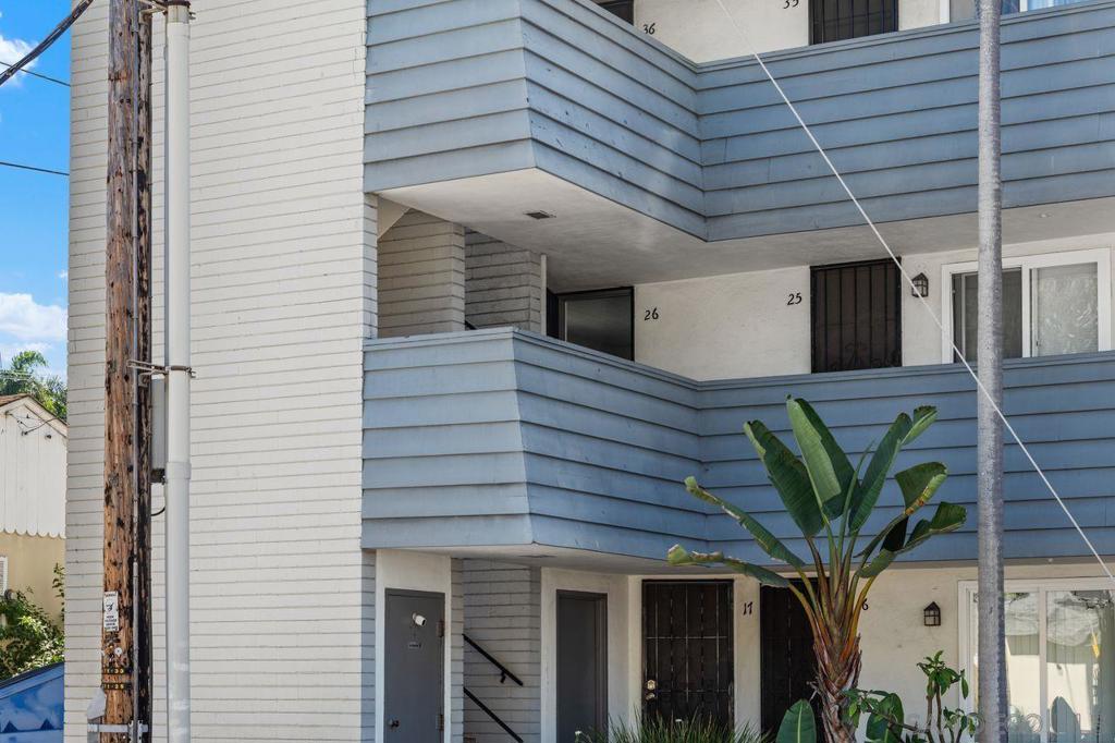 415 Gravilla Street 26