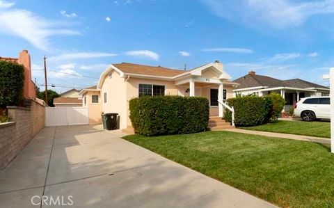 Photo of 911 N Pass Ave, Burbank, CA 91505 (MLS # SR26039780)