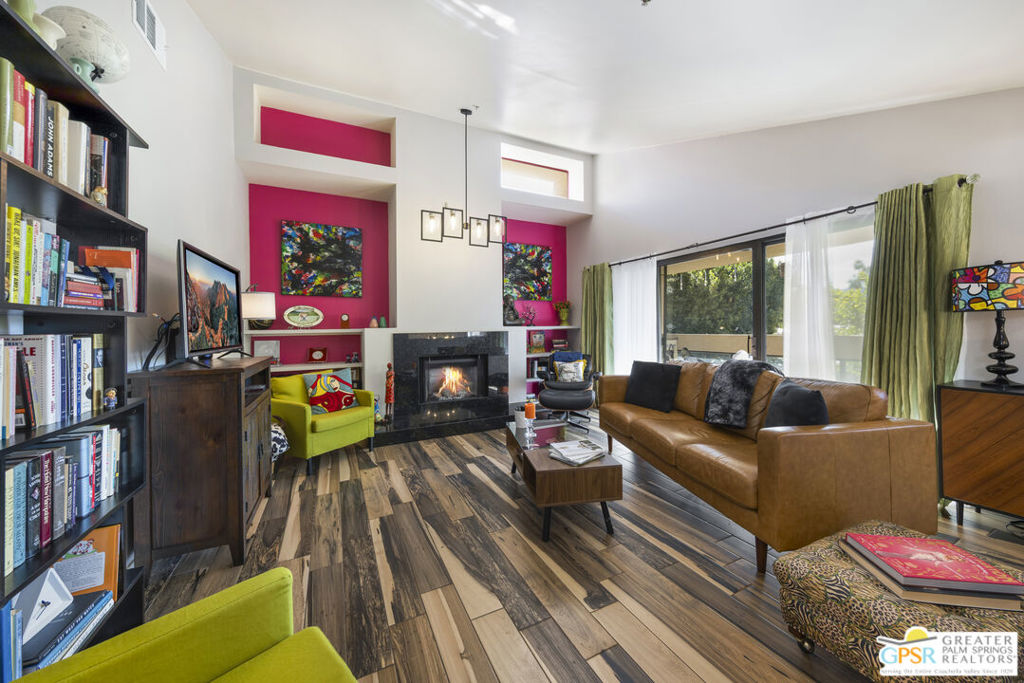 975 Village Square