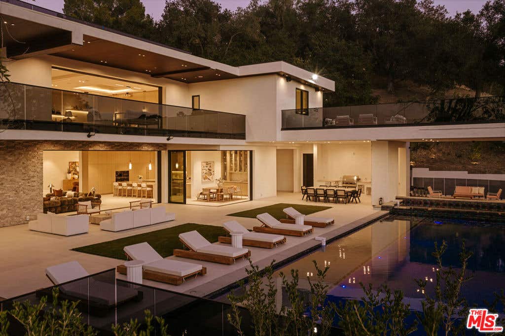 Photo of 4705 Sophia Avenue, Encino, CA 91436 (MLS # 26848243)