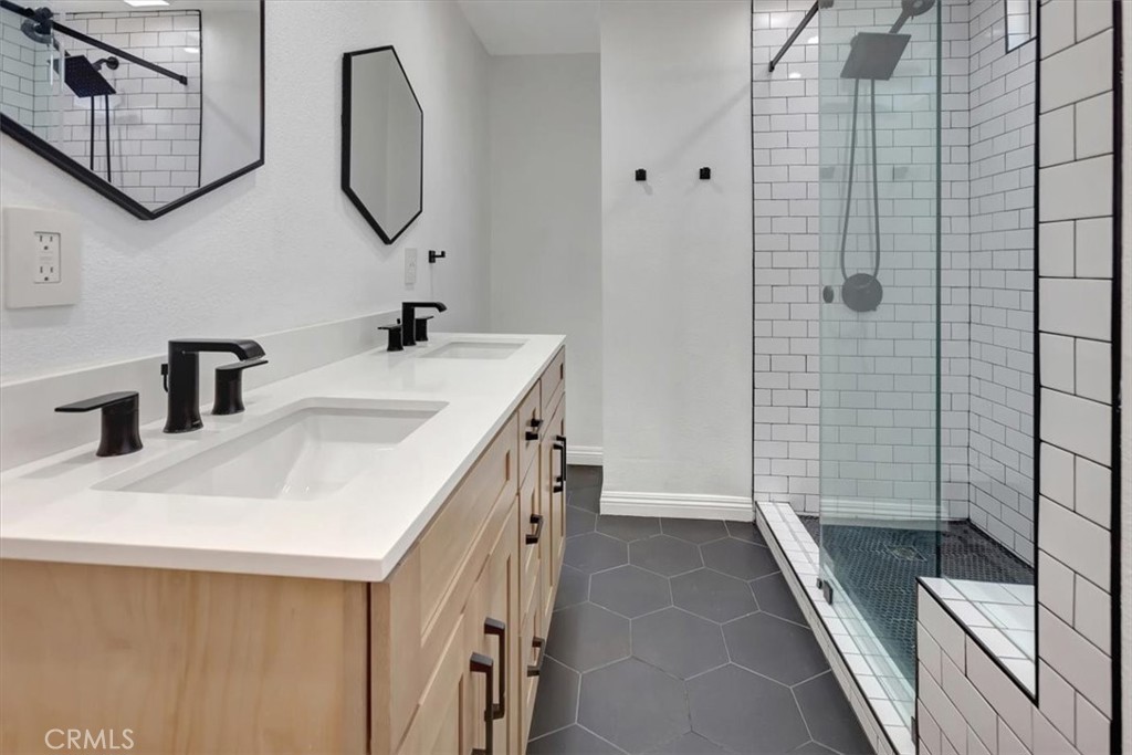 Civic Center Plaza (CVCP) - Residential