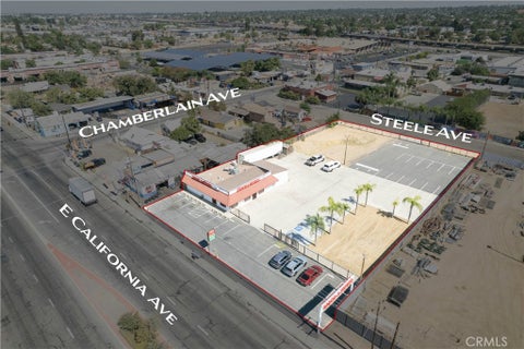 Photo of 2112 E California AVE, Bakersfield, CA 93307 (MLS # FR26157057)
