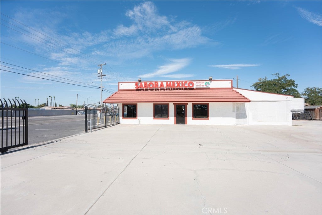 2112 E California