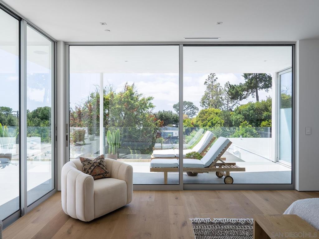 Del Mar - Residential