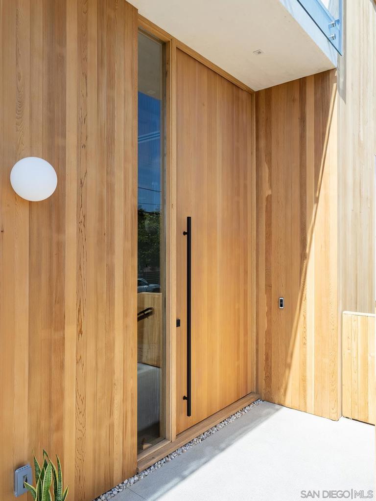 Del Mar - Residential