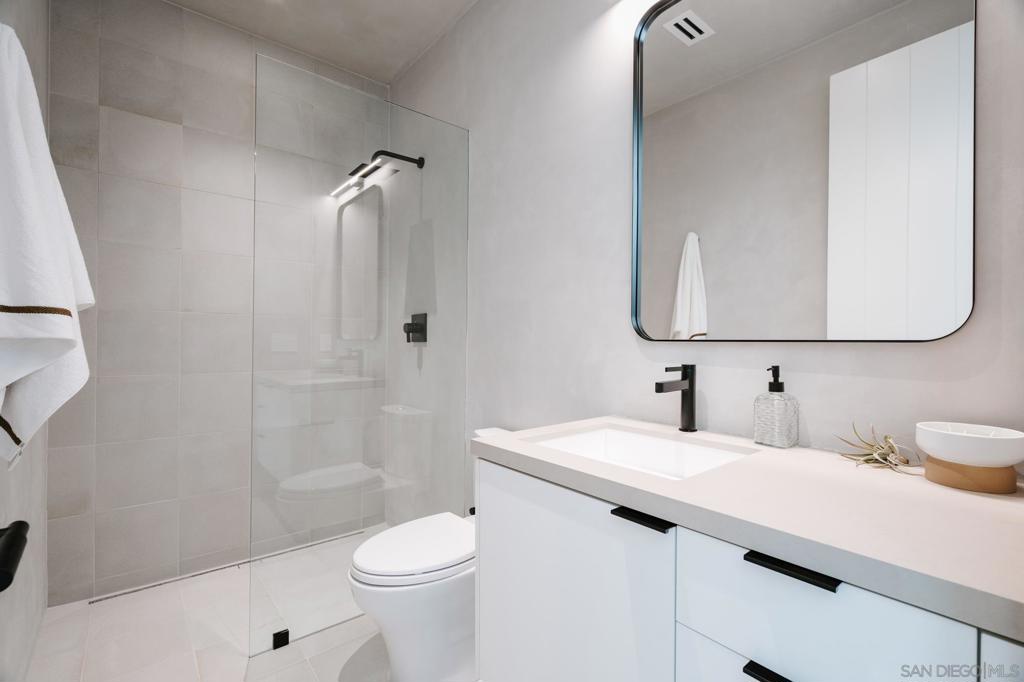 Del Mar - Residential